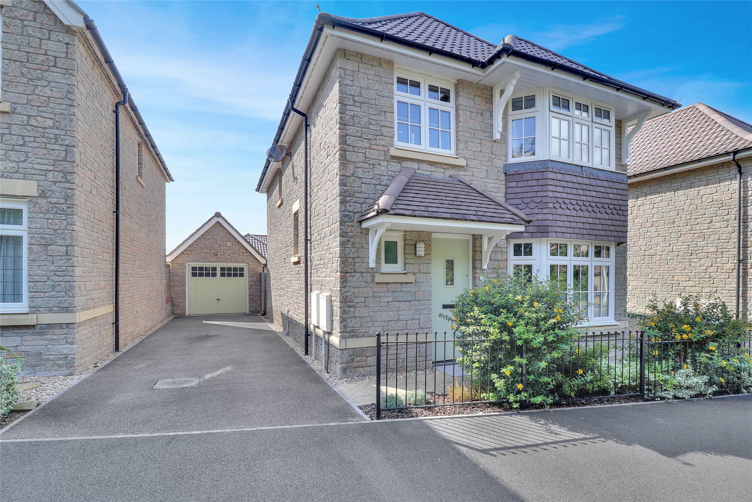 Rookabear Avenue, Barnstaple, Devon, EX31