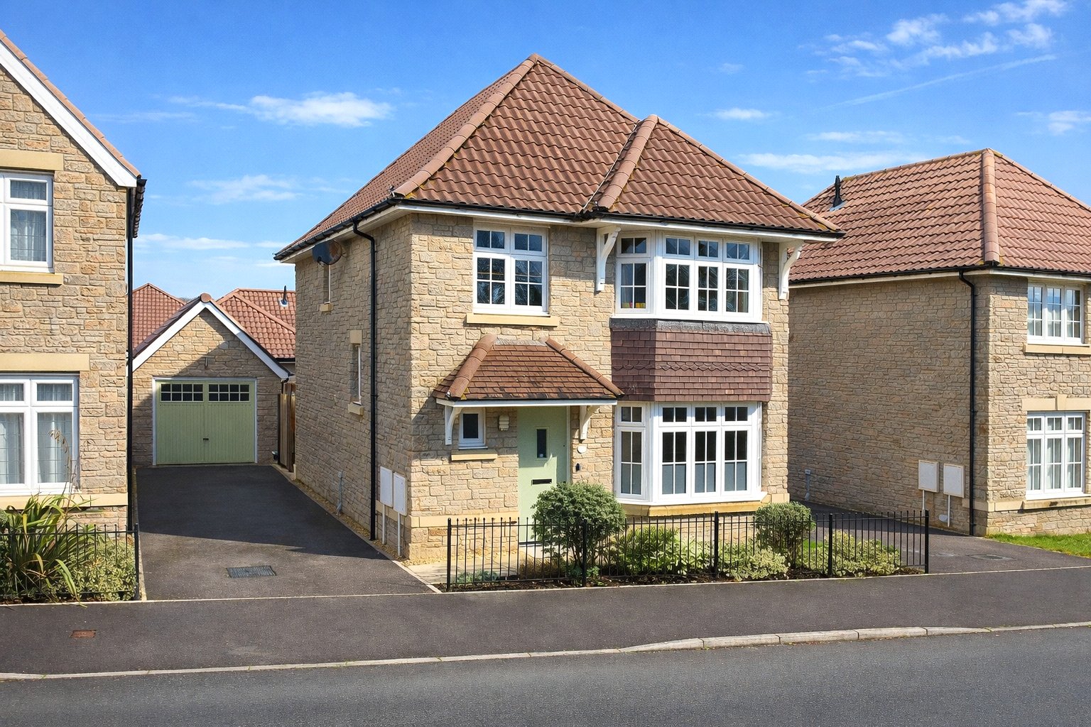 Rookabear Avenue, Barnstaple, Devon, EX31