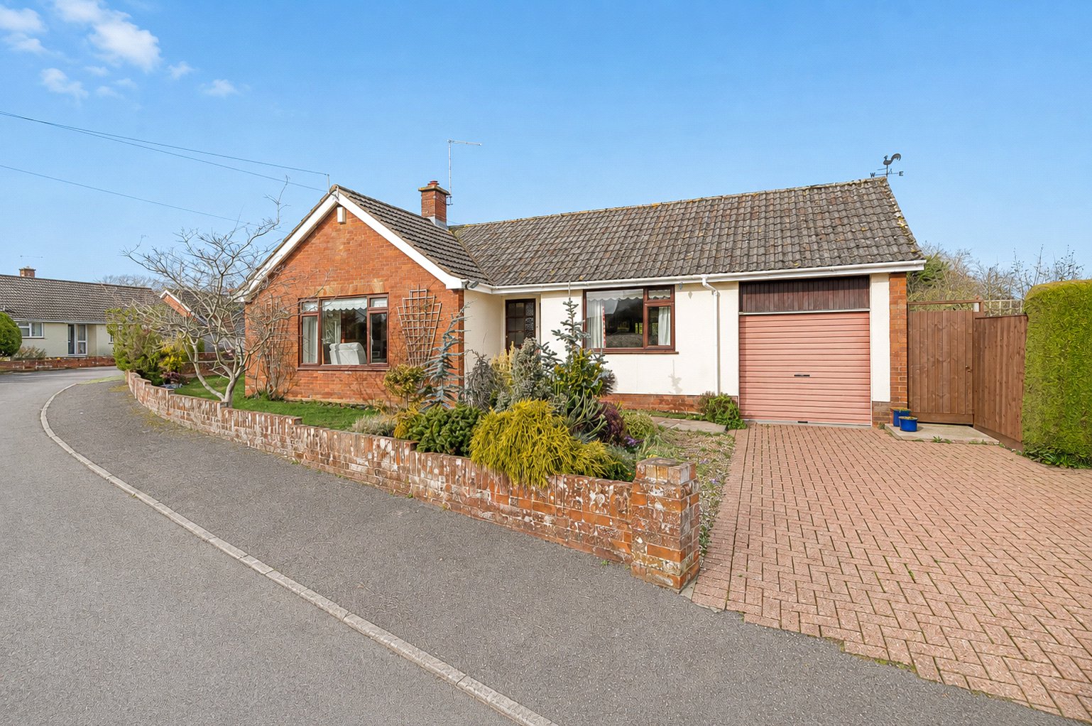 Kendall Close, Creech Heathfield, Taunton, Somerset, TA3