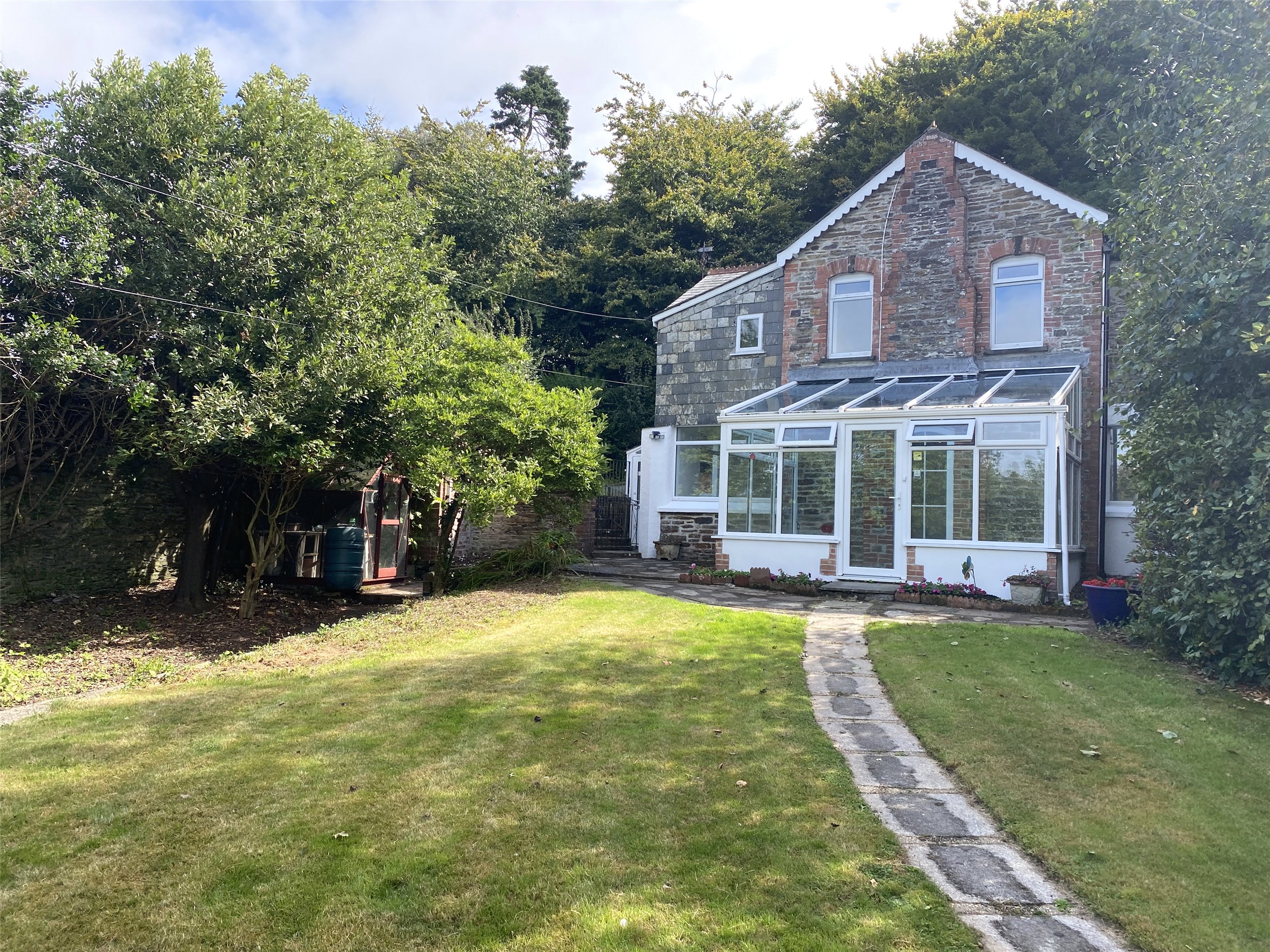 Dunheved Road, Launceston, Cornwall, PL15
