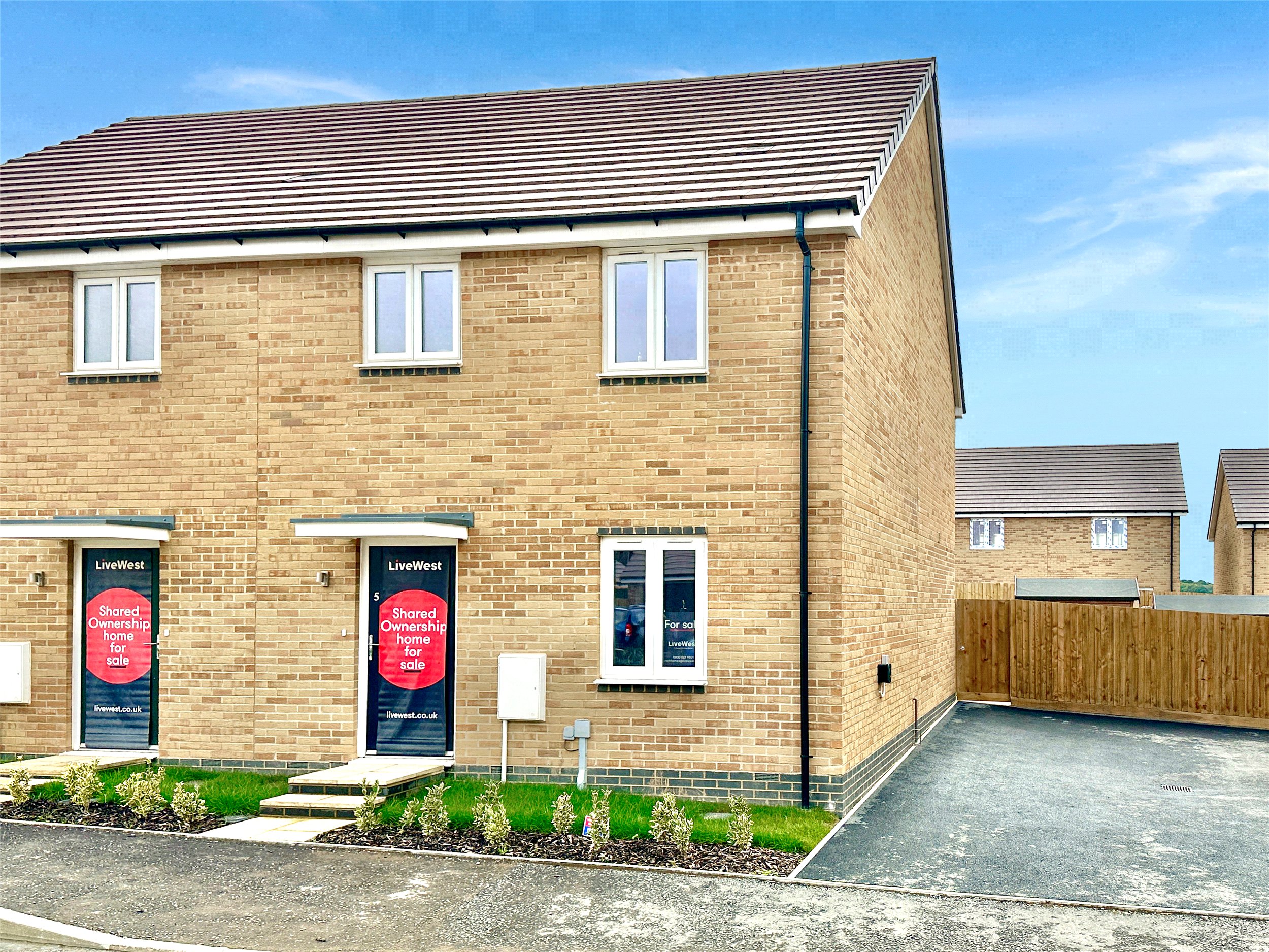 Clovelley Road, Bideford, Devon, EX39