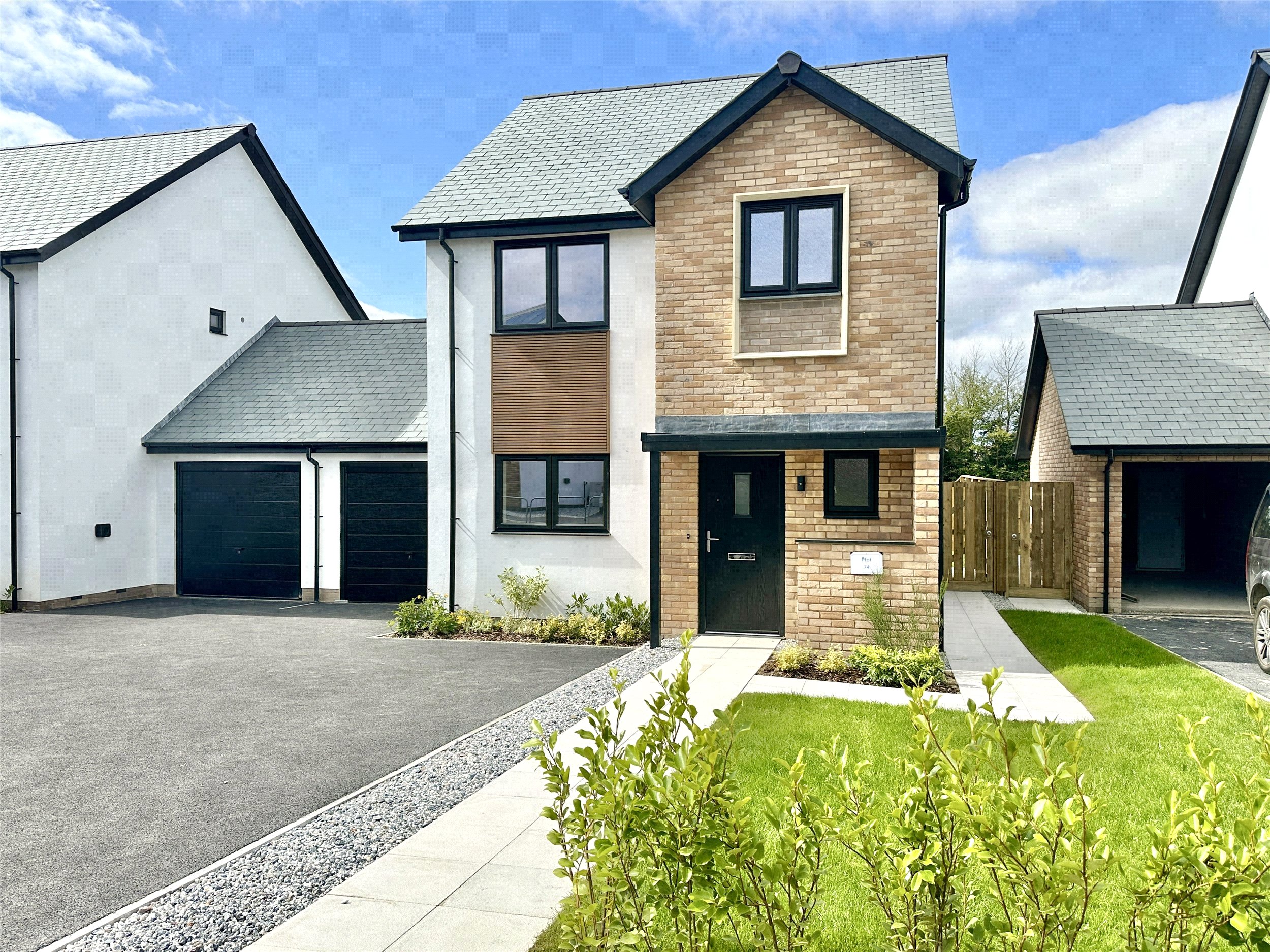 Heanton Lea Gardens, Chivenor, Barnstaple, Devon, EX31