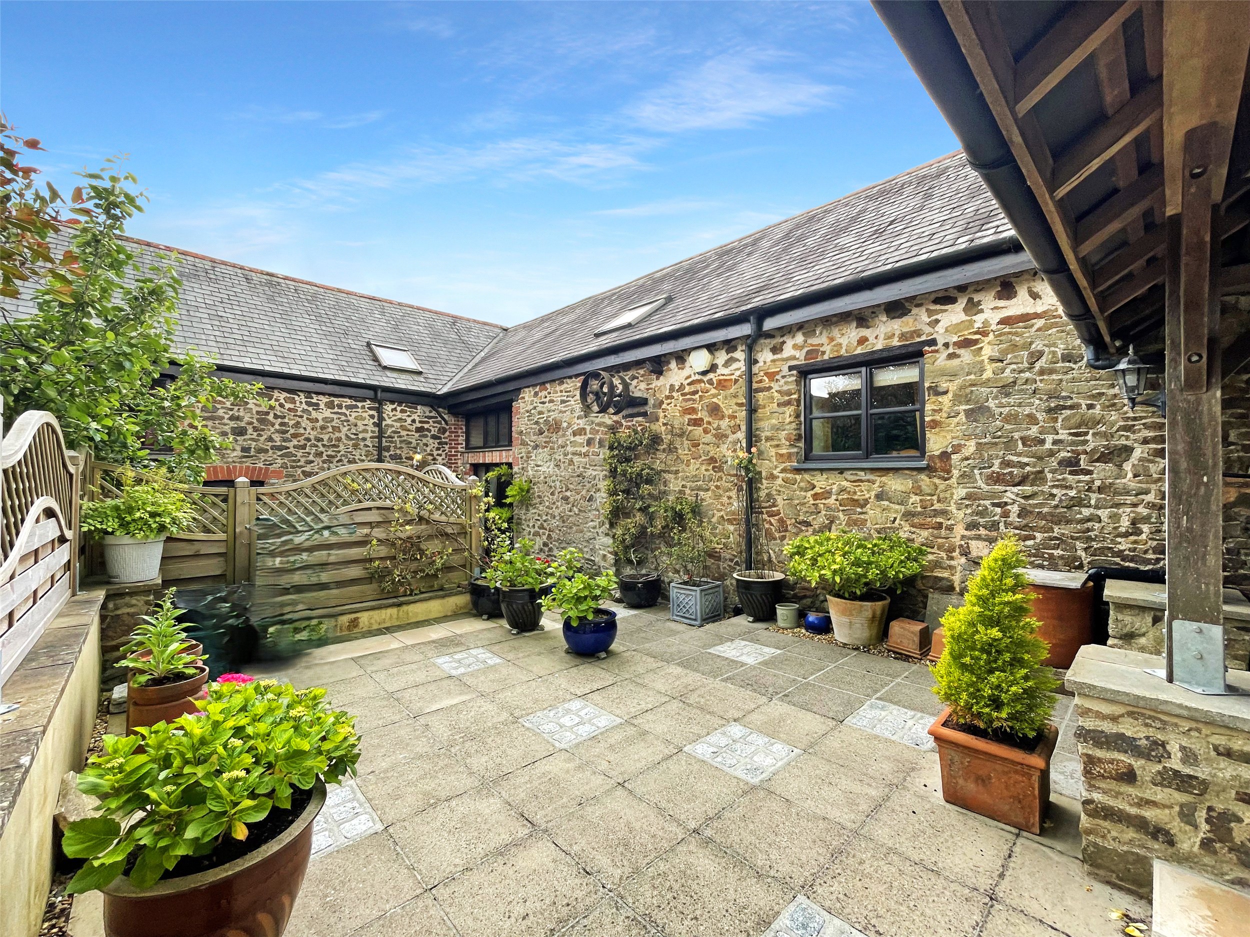 Torrington Road, Winkleigh, Devon, EX19