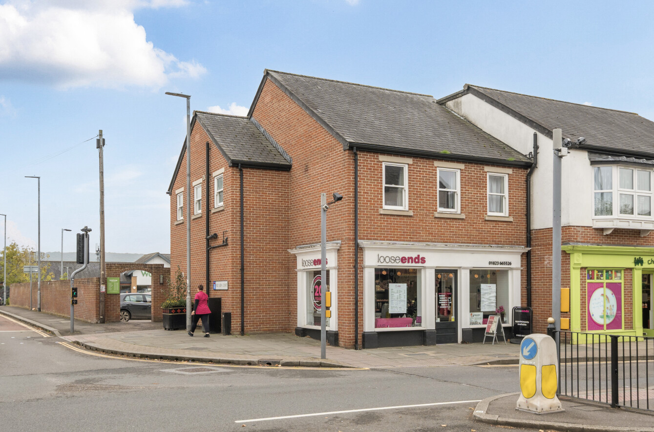 Red Lion Court, High Street, Wellington, Somerset, TA21