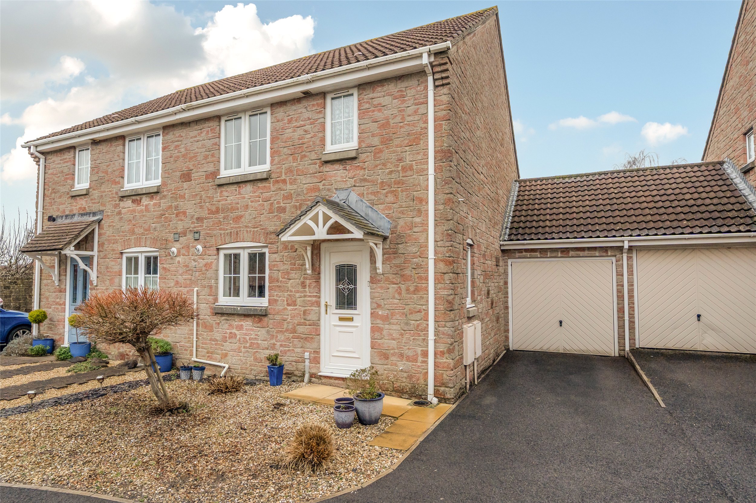 Rowe Close, Rockwell Green, Wellington, Somerset, TA21