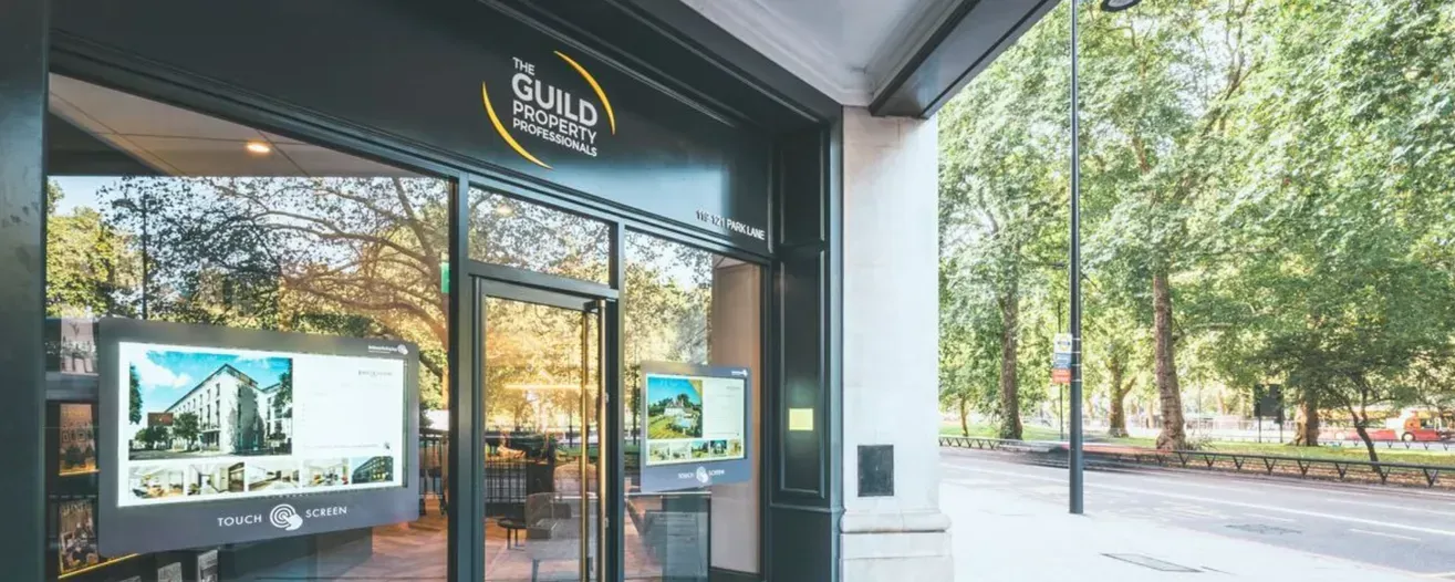 Property for sale in Devon Webbers