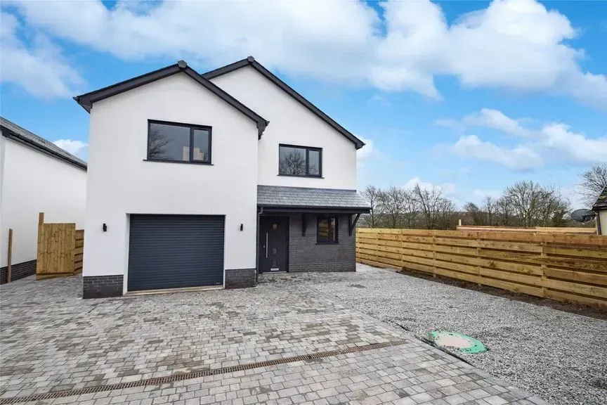 House for sale with 4 bedrooms in Lake, Tawstock, Barnstaple, North