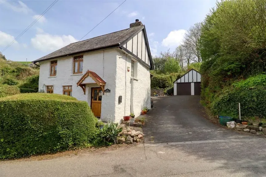 House for sale with 3 bedrooms in The Village, Berrynarbor, Devon, EX34