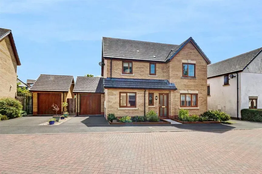 House for sale with 4 bedrooms in Jubilee Close, Great Torrington, Devon, EX38 at 375000 Webbers