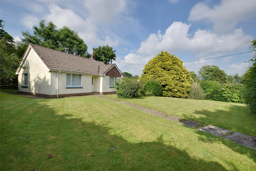 Bungalow for sale with 2 bedrooms in Higher Road, Fremington, Devon