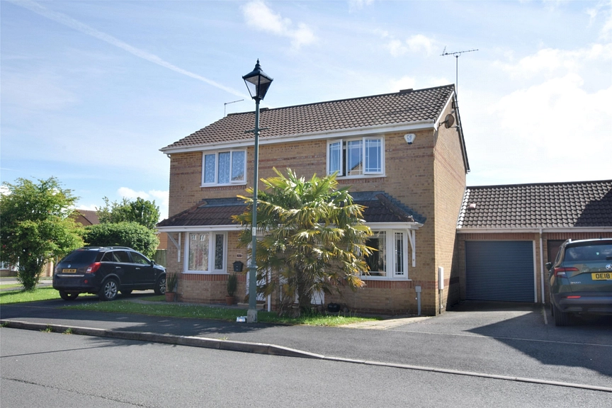 House for sale with 2 bedrooms in WesterMoor Way, Roundswell