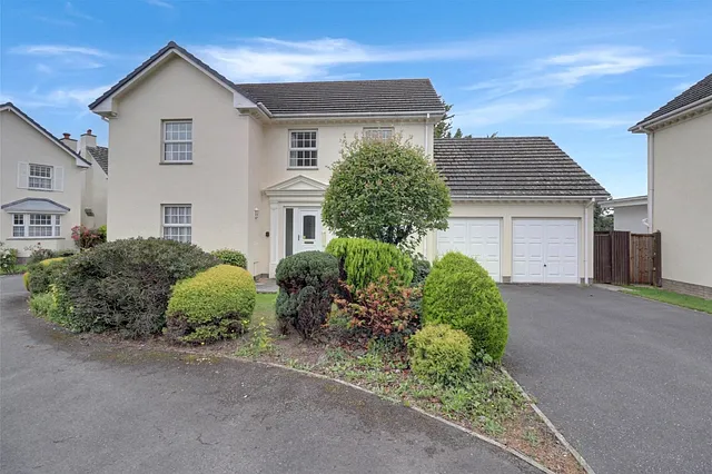 Lower Cross Road, Bickington, Barnstaple, Devon, EX31
