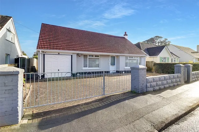 Ellerslie Road, Sticklepath, Barnstaple, Devon, EX31