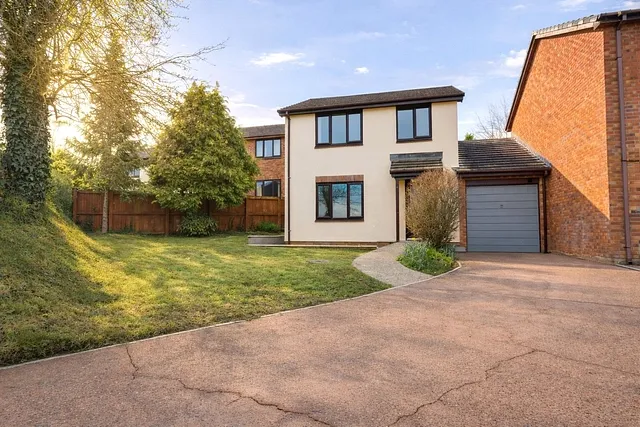 Mazzard Close, Landkey, Barnstaple, Devon, EX32