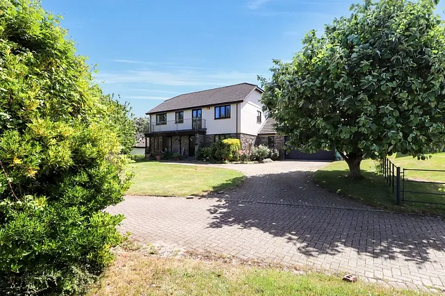 Sycamore Close, Instow, Bideford, EX39