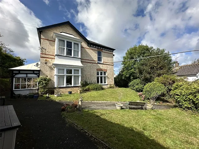 Hilltop Road, Bideford, Devon, EX39