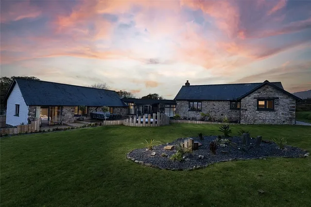 Horns Cross, Bideford, Devon, EX39