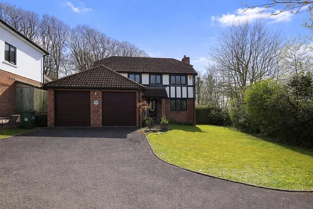 Tudor Close, Northam, Bideford, Devon, EX39