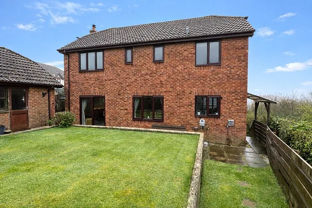 Roseland Gardens, Bodmin, PL31