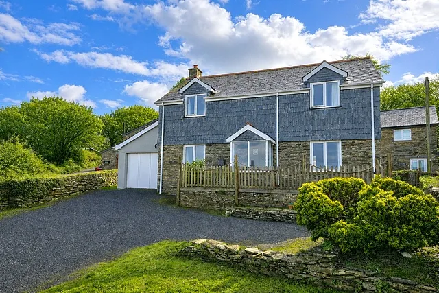 Trethevy, Tintagel, PL34
