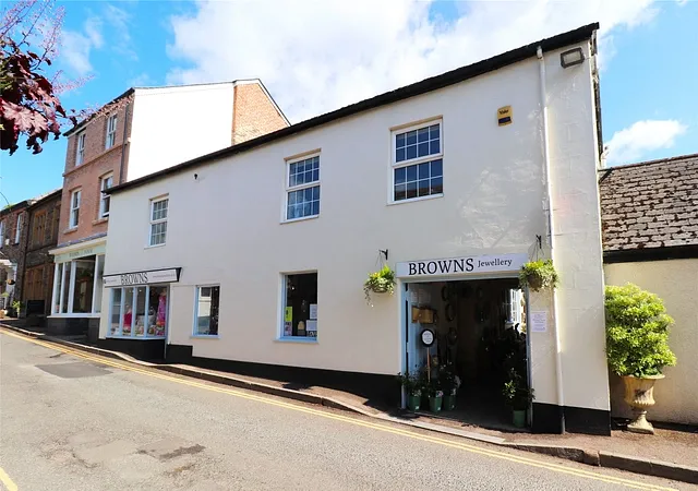 High Street, Dulverton, TA22