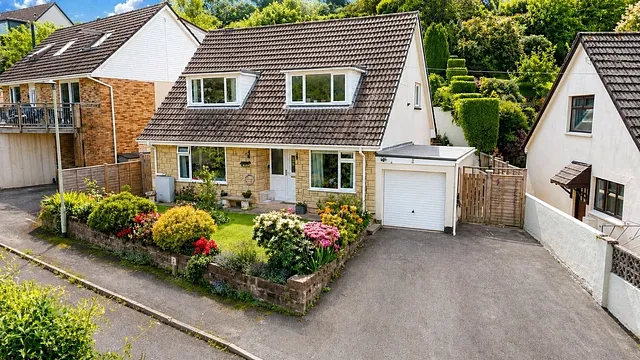 Knowle Gardens, Combe Martin, Devon, EX34