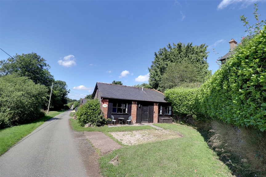 Semi Rural for sale with 2 bedrooms in Dulverton, Exmoor National Park