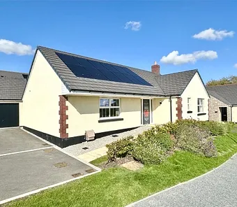 Estuary Avenue, Appledore, Bideford, Devon, EX39 - Webbers