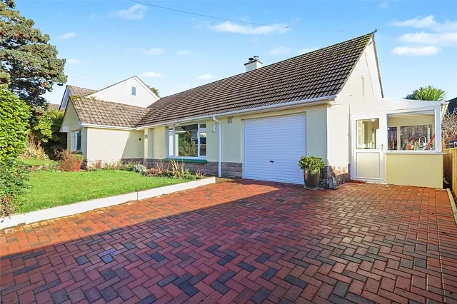 Maclins Close, South Molton, Devon, EX36