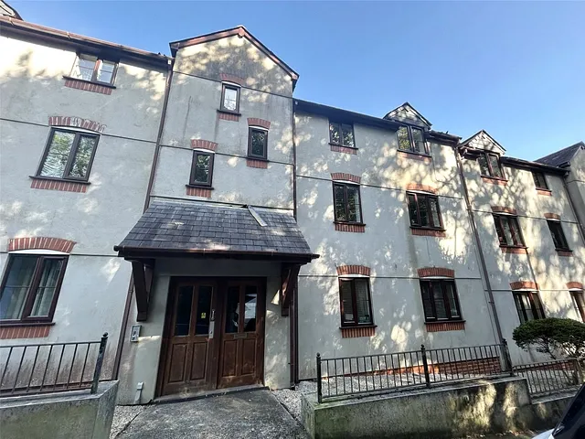 Okehampton Road, Launceston, Cornwall, PL15