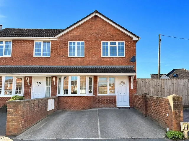 Cross Close, Fremington, Barnstaple, Devon, EX31