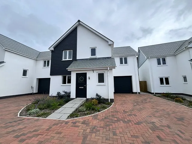 Evergreen Way, Barnstaple, Devon, EX32