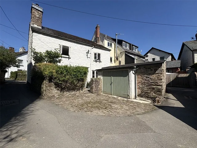 Chapel Street, Dulverton, Somerset, TA22