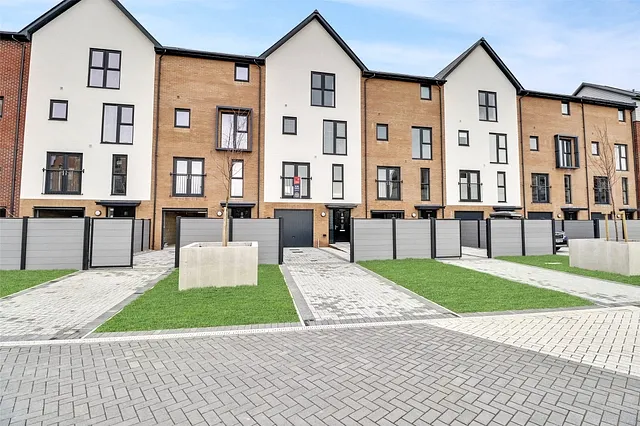 Taw Wharf, Sticklepath, Barnstaple, Devon, EX31