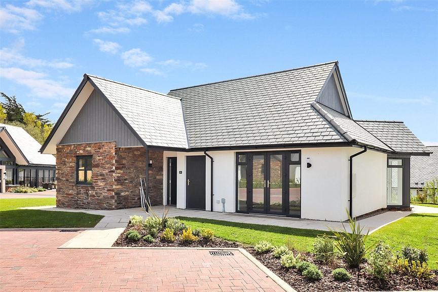 Bungalow for sale with 2 bedrooms in Kenwith Meadows, Abbotsham