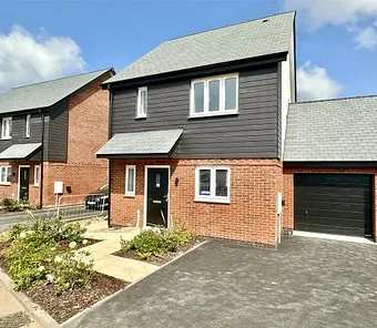 Escott Crescent, Westward Ho, Bideford, Devon, EX39 - Webbers