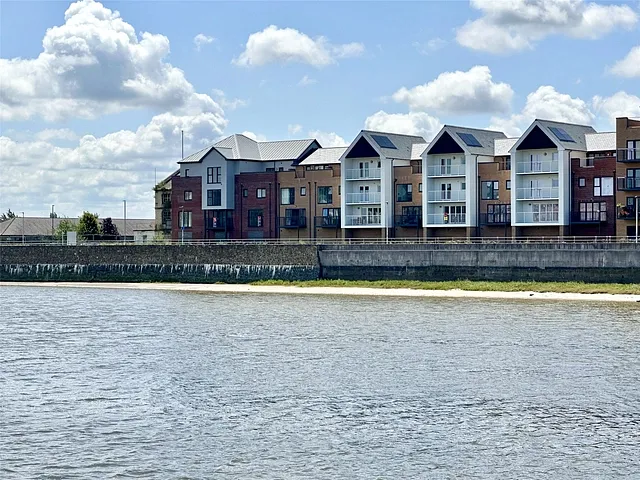 Double Garage, Riverside Roof Terrace & Balcony, Sticklepath, Barnstaple, Devon, EX31