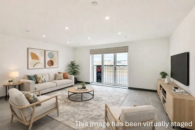 Delightful Riverside Roof Terrace, Balcony & Double Garage, Sticklepath, Barnstaple, Devon, EX31