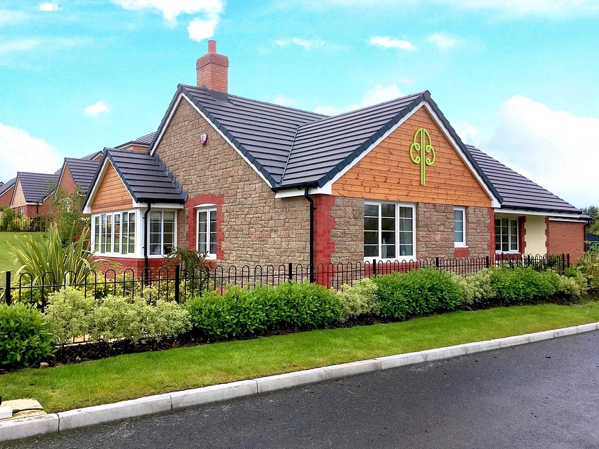 Bungalow for sale with 3 bedrooms in Bee Meadow, North Road, South