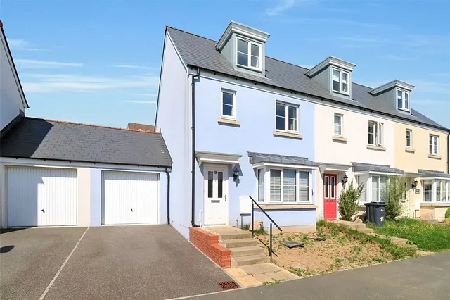 Oaktree Road, South Molton, Devon, EX36