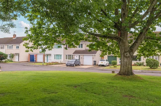 Manor Park, Norton Fitzwarren, Taunton, Somerset, TA2