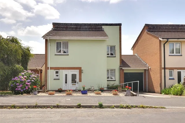 Burwood Road, Great Torrington, Devon, EX38