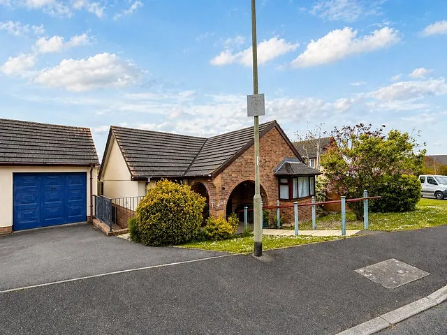 Kingsmead Drive, Torrington, Devon, EX38