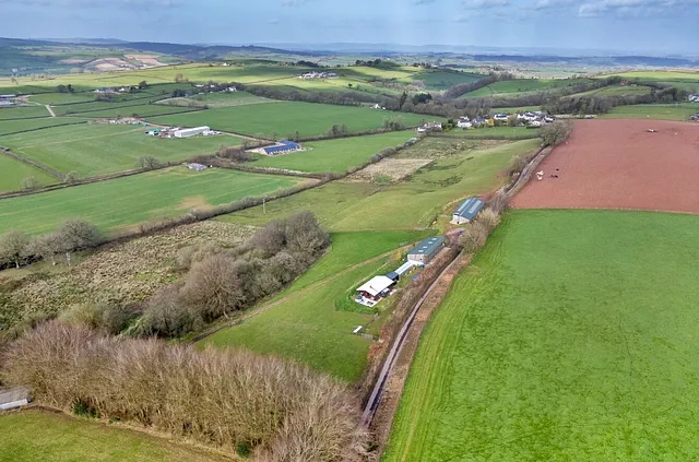 Staple Cross, Hockworthy, Wellington, Devon, TA21