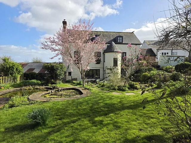 Pound Hill, Holcombe Rogus, Wellington, Devon, TA21