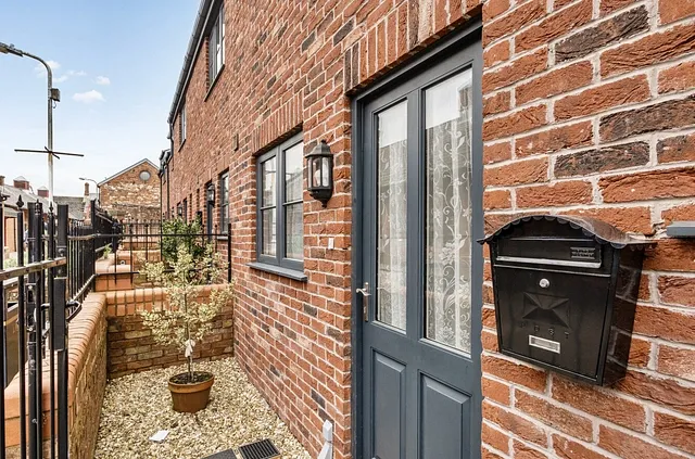 Lancer Court, High Street, Wellington, Somerset, TA21