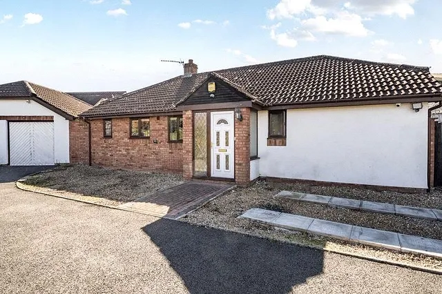 Spy Post, Wellington, Somerset, TA21