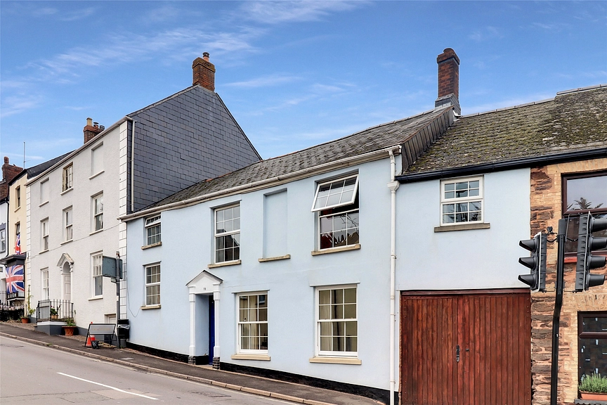 House for sale with 5 bedrooms in High Street, Taunton