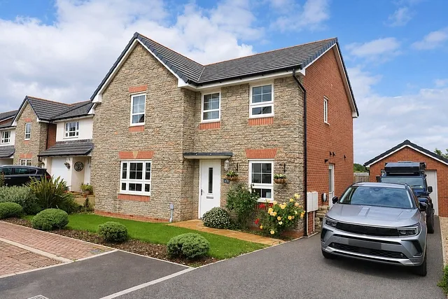 Laker Close, Wiveliscombe, Taunton, Somerset, TA4